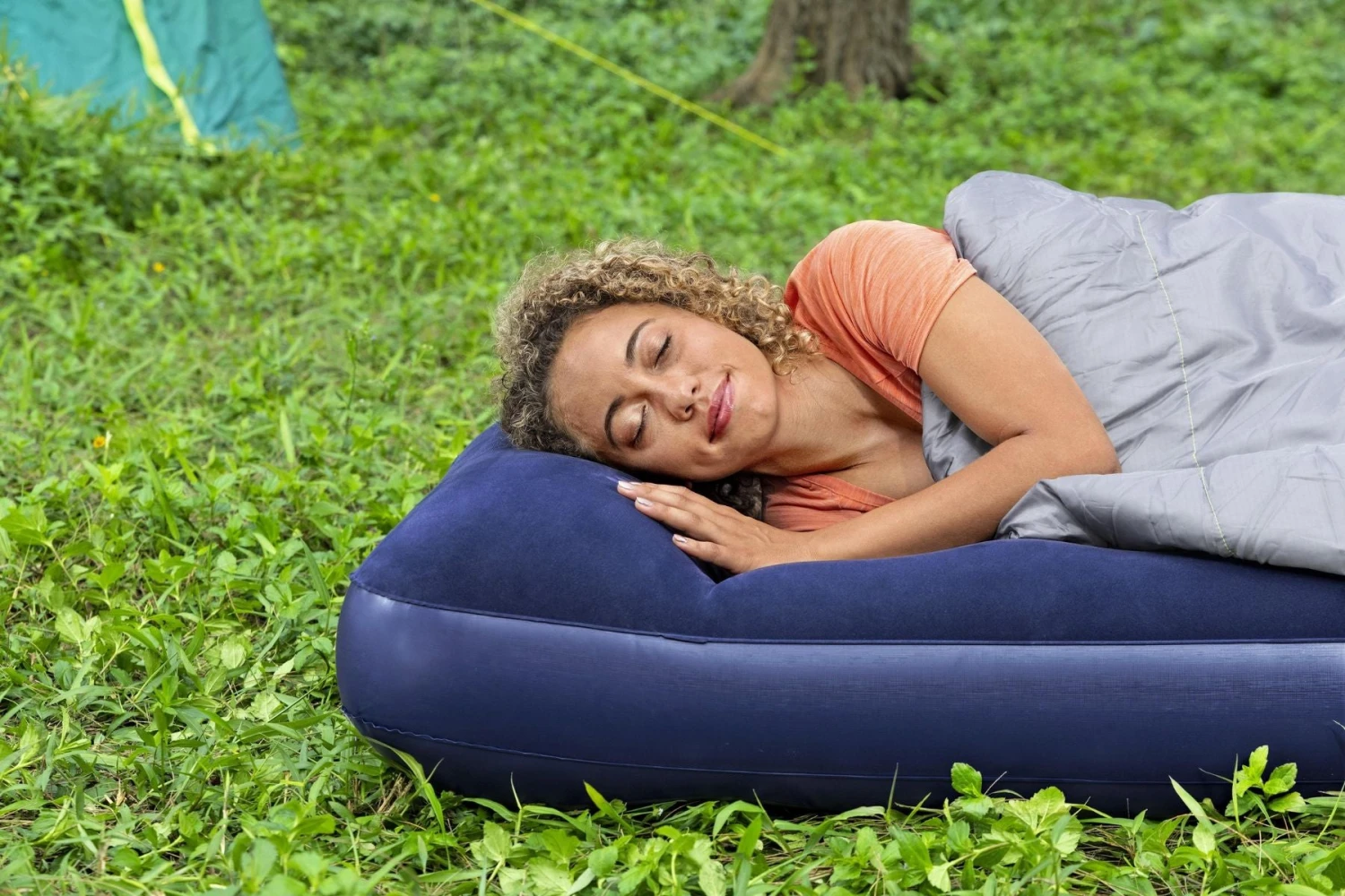 Bestway Single Flocked Airbed With Built-In Pillow 9 Bestway Single Flocked Airbed With Built-In Pillow - Image 7