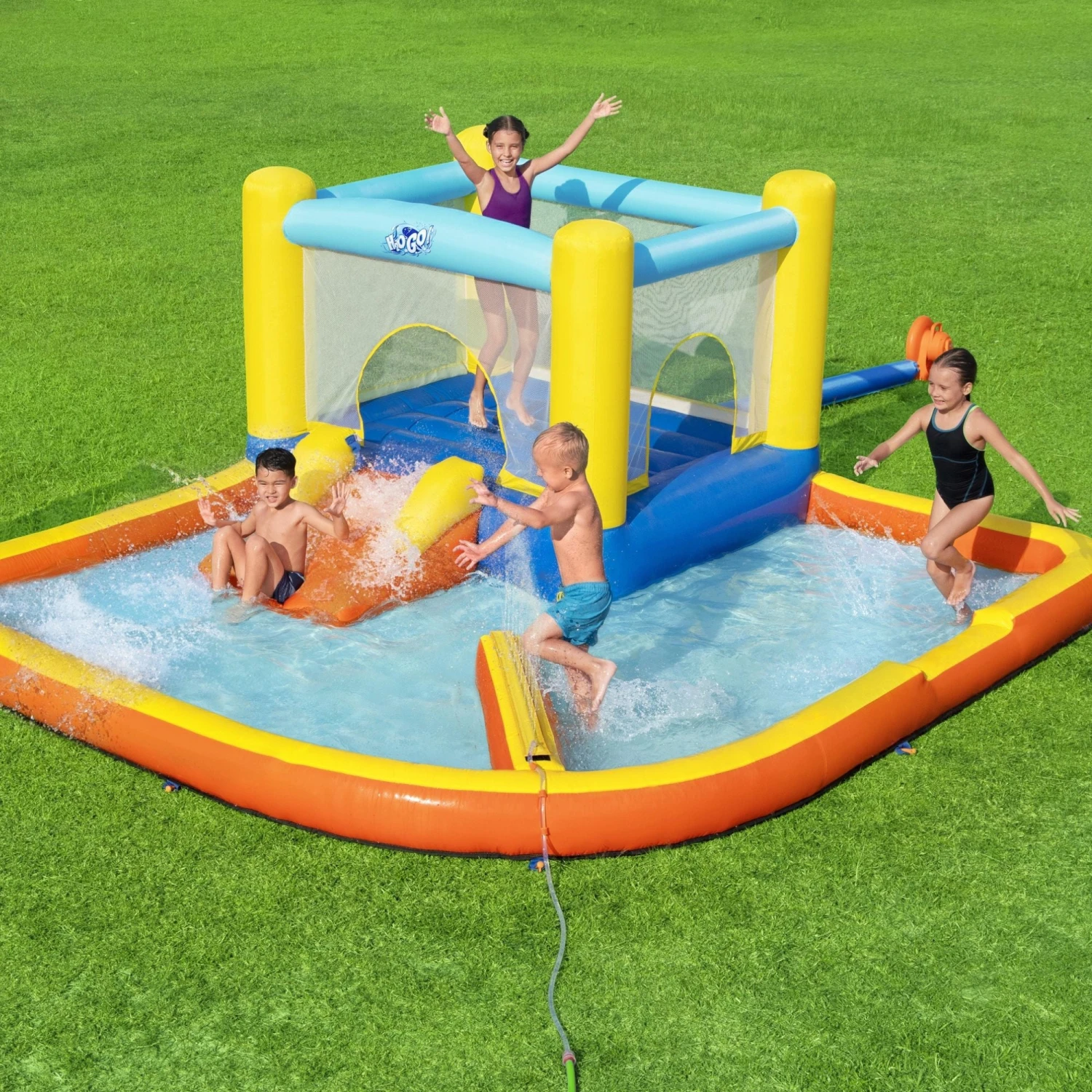 Bestway H2OGO! Kids Inflatable Beach Bounce Water Park Bouncy Castle 4 Bestway H2OGO! Kids Inflatable Beach Bounce Water Park Bouncy Castle - Image 2