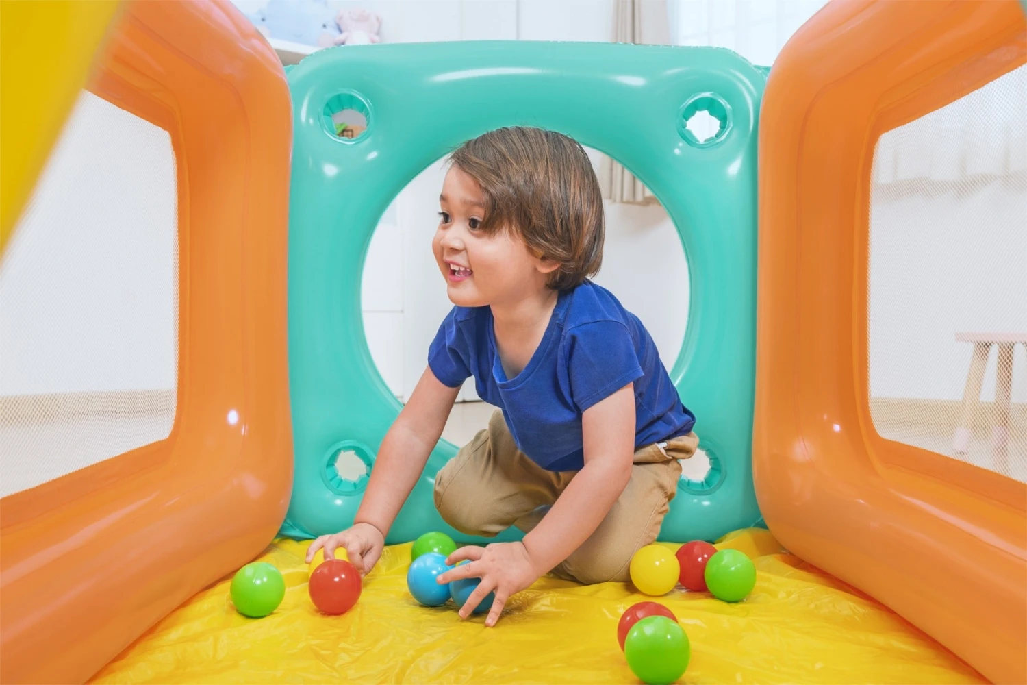 Bestway Kids Tunneltopia Inflatable Ball Pit, With 25 Balls 7 Bestway Kids Tunneltopia Inflatable Ball Pit, With 25 Balls - Image 5