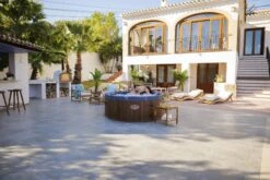 Bestway Toronto AirJet™ -Bestway Sale foam wall hot tub thermal jacket