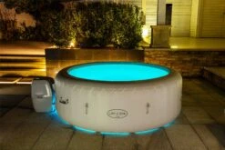 Lay-z Spa Paris AirJet™ -Bestway Sale lazy spa with lights f606765e 949b 4a47 9315 c61858731559